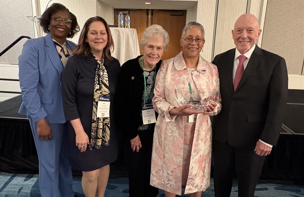 2026 Shavlik Award given to Gloria Thomas