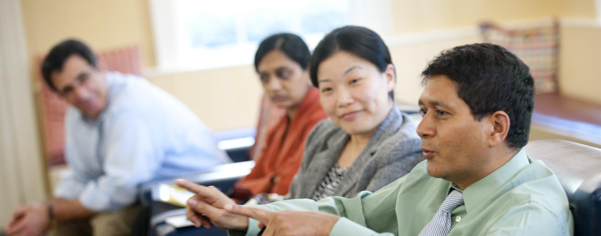 A picture of people participating in internationalization lab